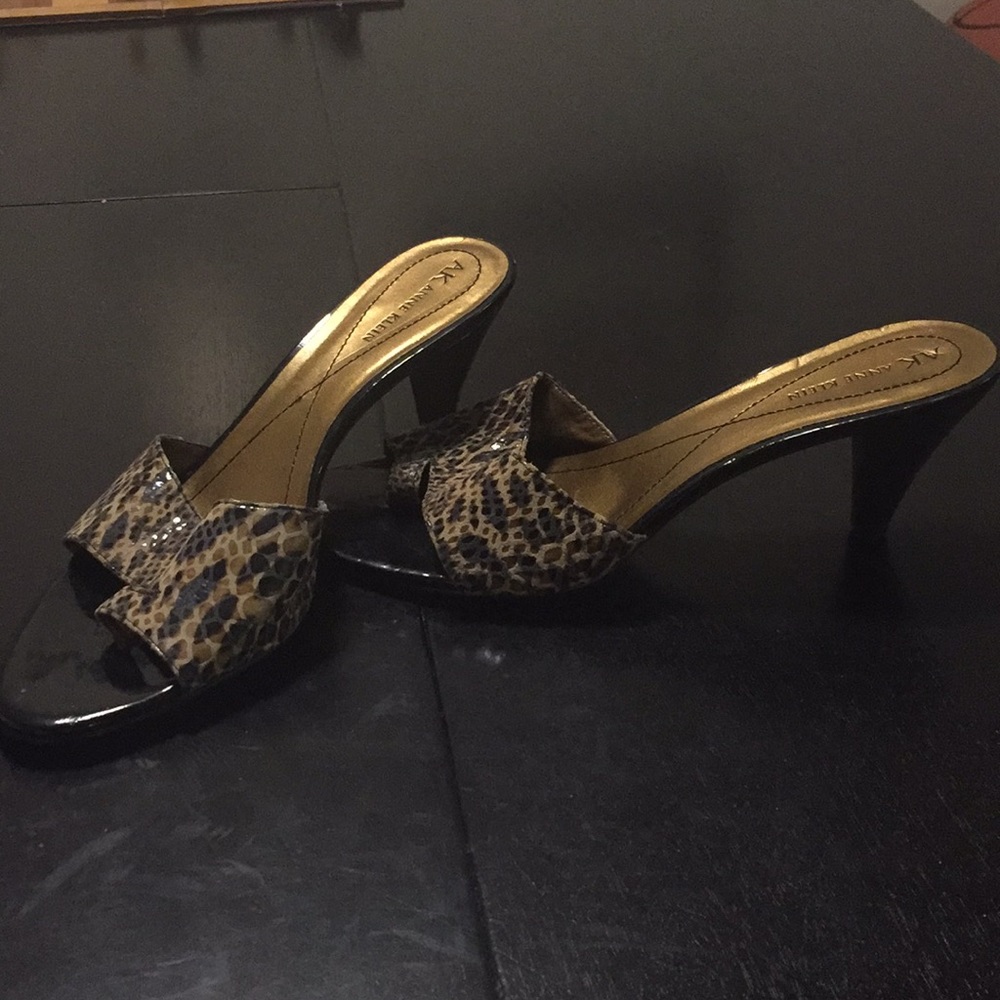 Anne Klein leopard print heels